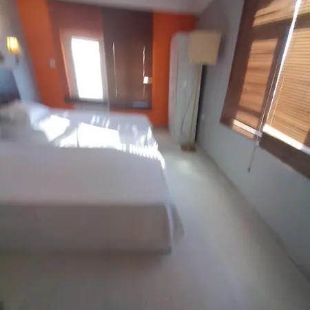 Elda Prestige Apt 2 *